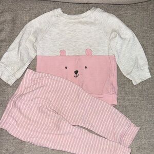 Cozy baby bear outfit